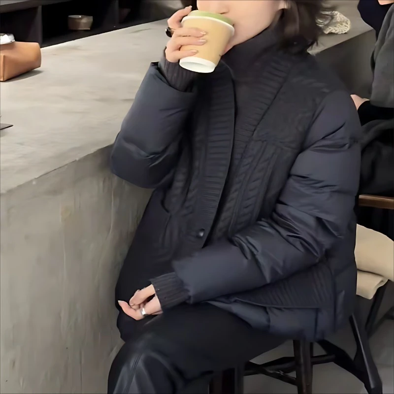 轻奢复古针织拼接加厚保暖面包服女2025冬季款时尚V领百搭短外套