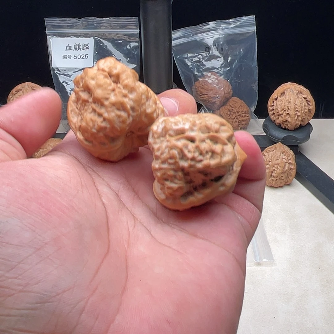 恩***佐把件文玩核桃0040