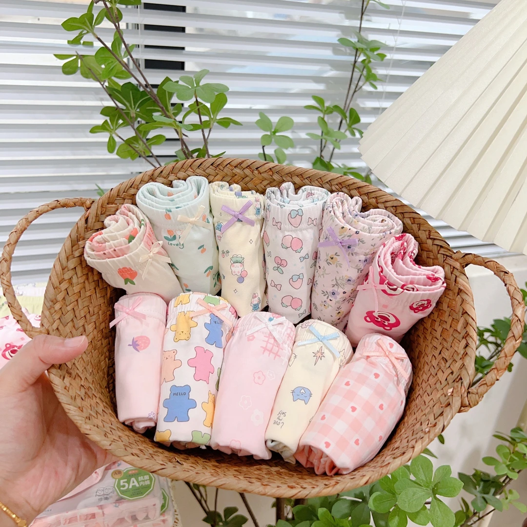 2025高端盒装纯棉儿童男女小学生四角女童平角打底裤卡通印花