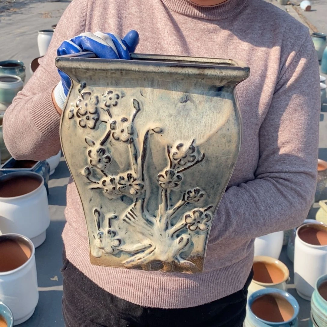 红陶口20高23～～～