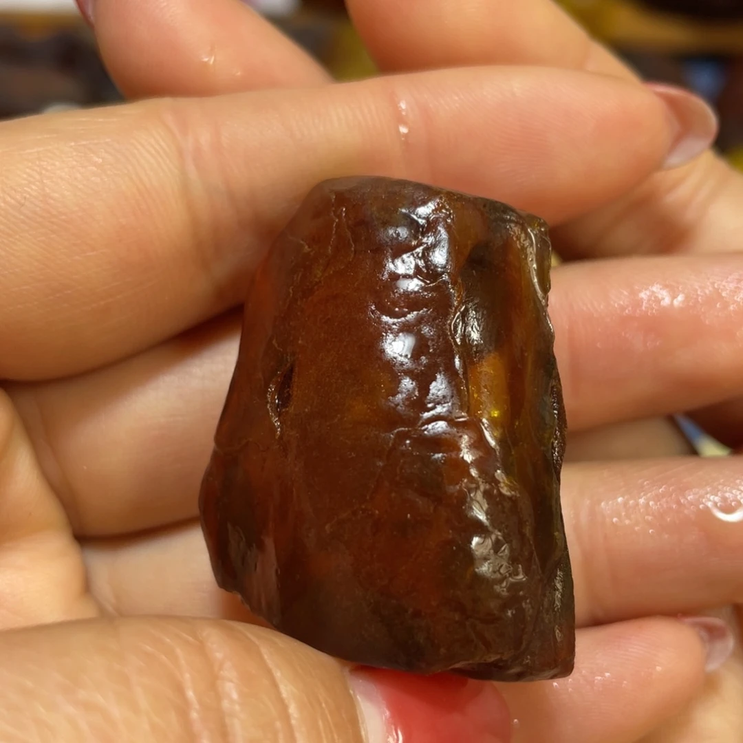 定制琥珀未镶嵌原石