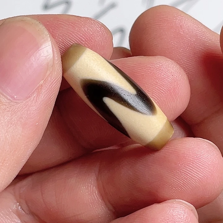 玛瑙/玉髓颈饰合金