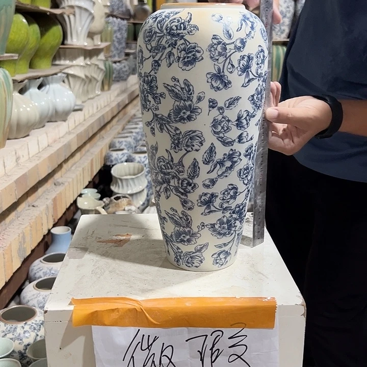 景德镇陶瓷花瓶微瑕介意勿拍