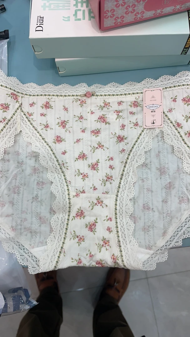 61896秘语女士内裤优雅甜美新款