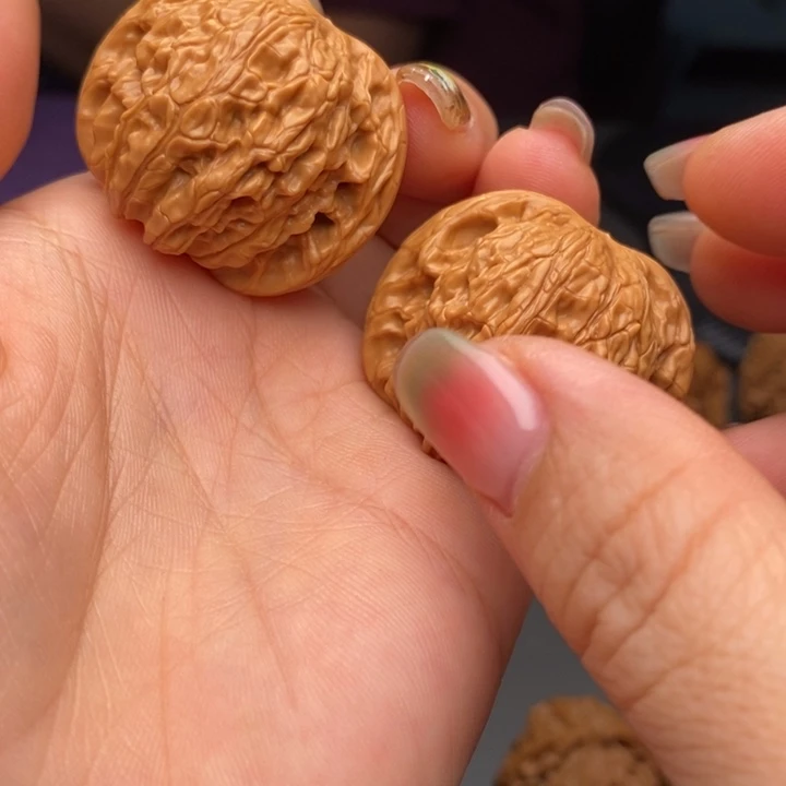 文玩核桃把件磨盘