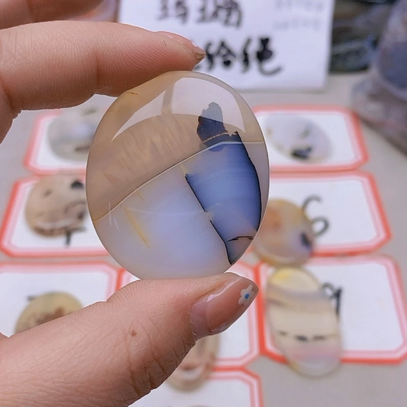 【闪购商品】玛瑙/玉髓未镶嵌珠宝半成品小***画