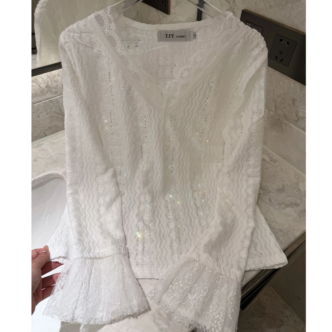 2025设计师款白色蕾丝温柔法式重工烫钻长袖