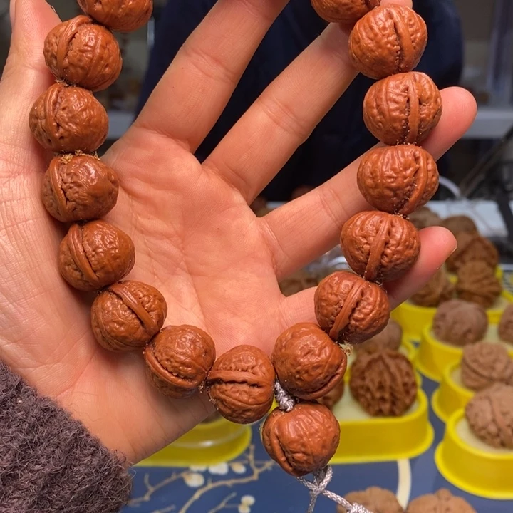 文玩核桃吊坠文玩核桃野生秋子手持400