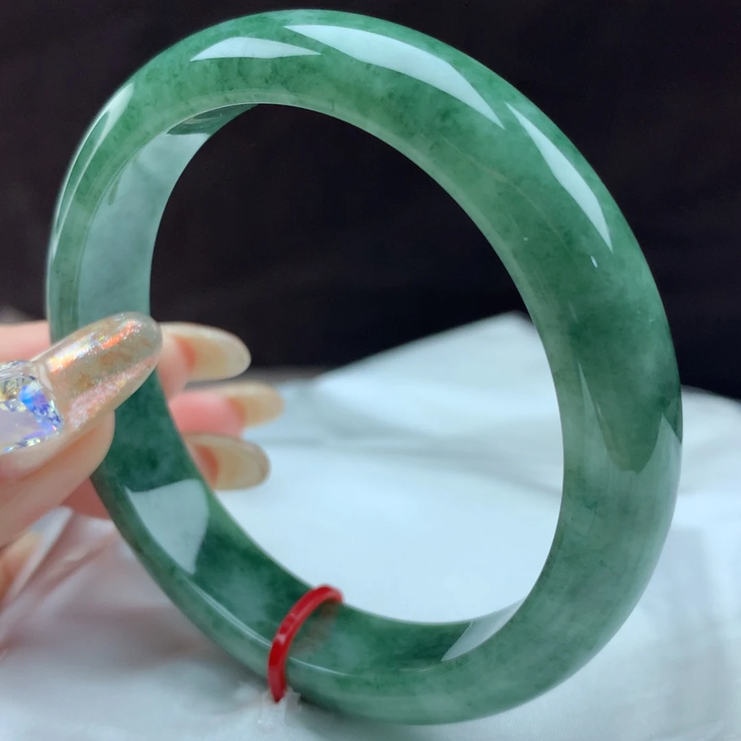 翡翠手镯未镶嵌70786，