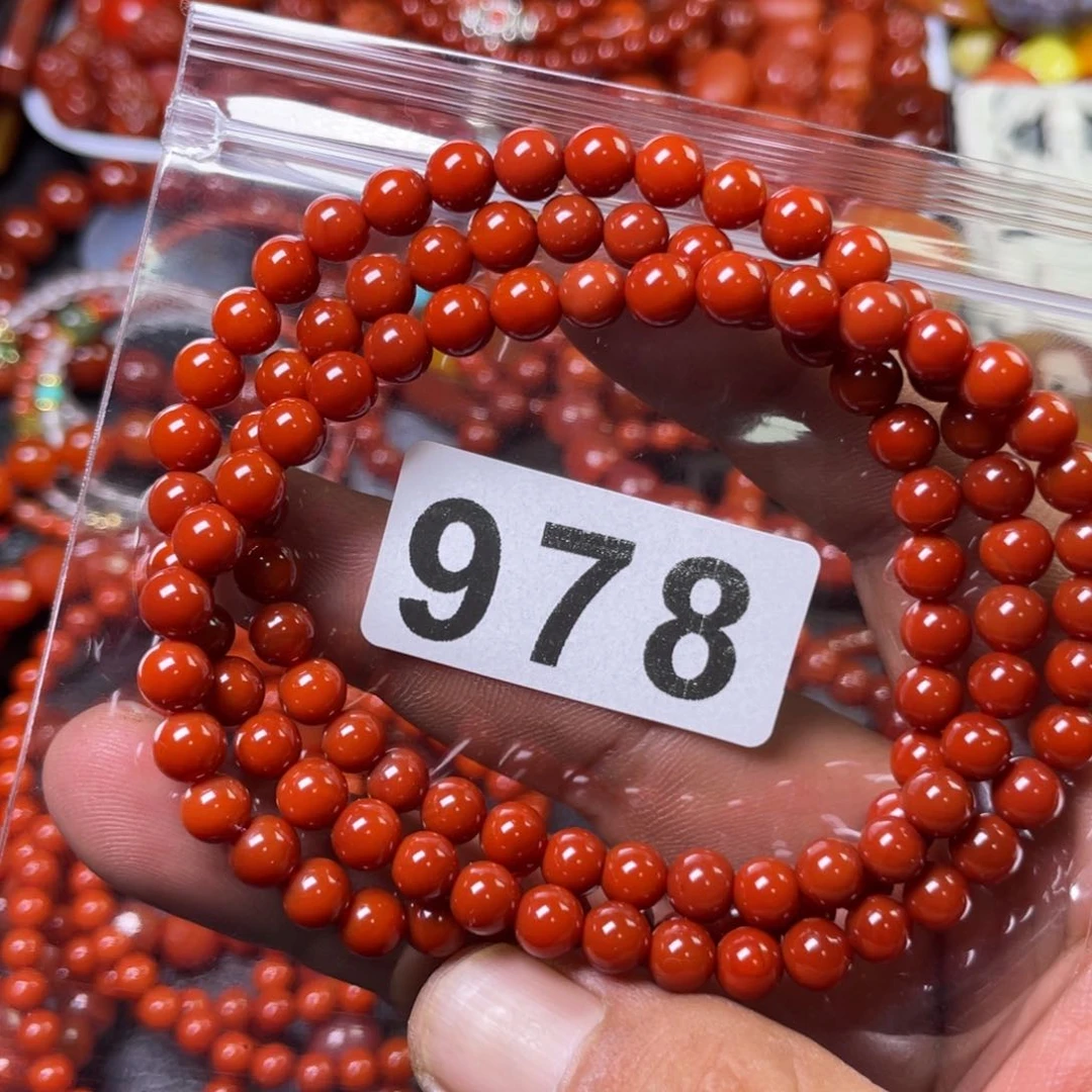 南红玛瑙未镶嵌颈饰有**藏