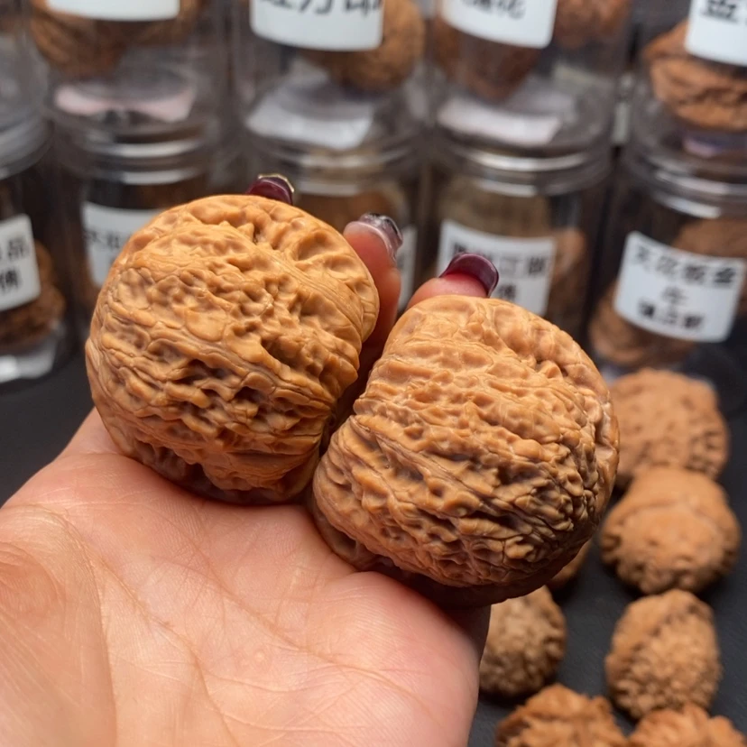 【闪购商品】吊坠文玩核桃枫*绣球