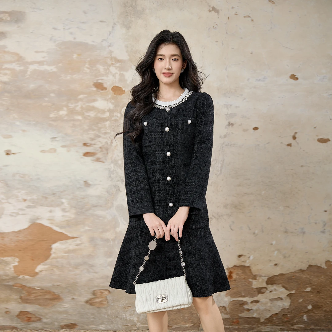 奢姿大码女装2025冬季减龄花边圆领连衣裙胖妹妹小香风时尚裙子