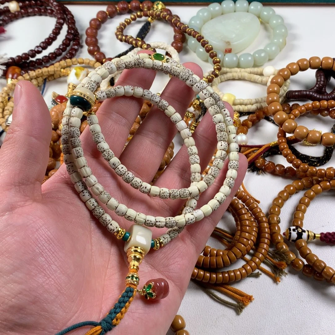 吊坠星月菩提。。。。。。。。。。