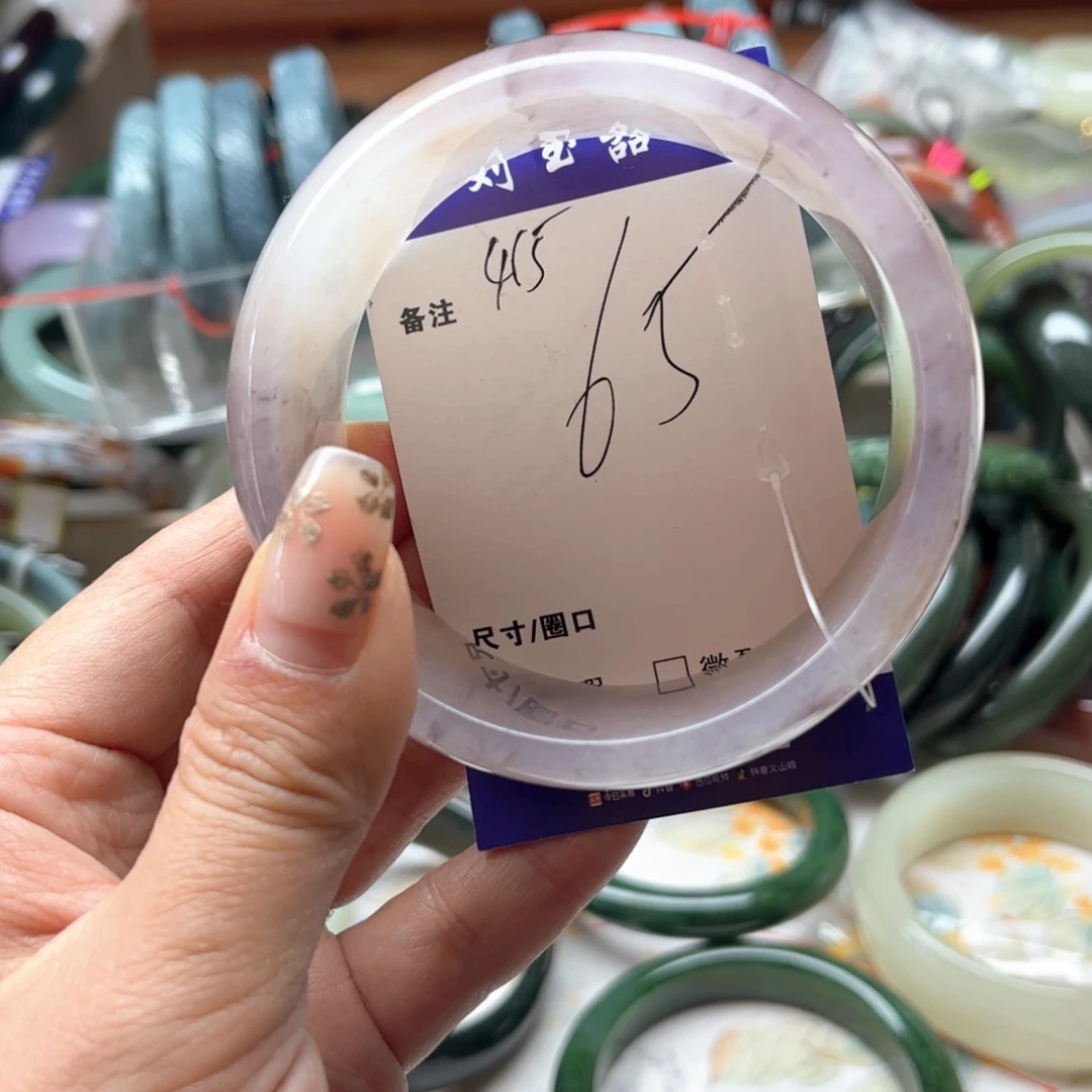 石英岩玉未镶嵌手镯