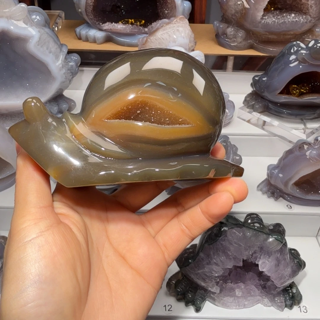 兢***叶玛瑙/玉髓未镶嵌摆件