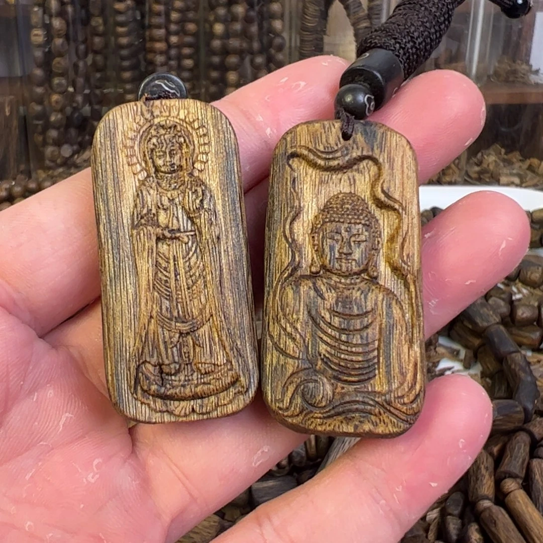 吊坠沉香乌身圆叶牌子