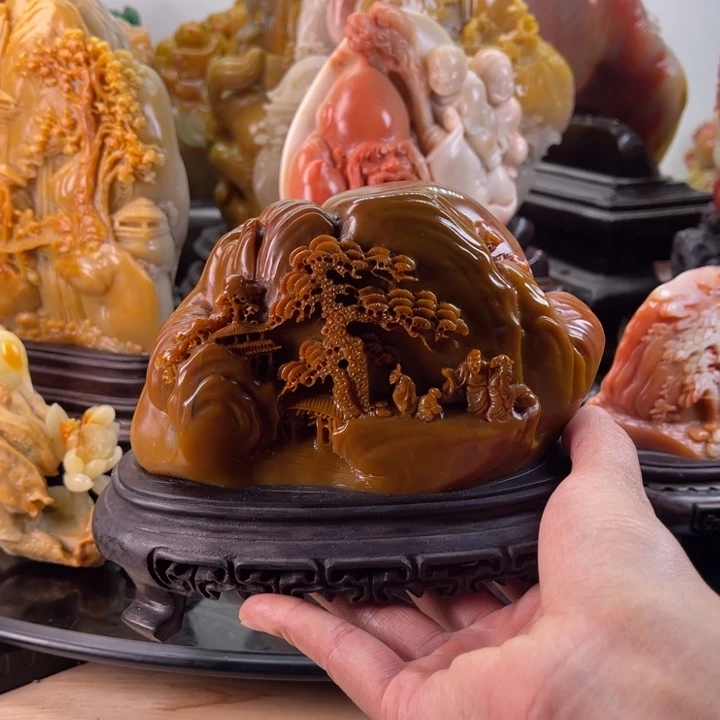 田黄石齐聚兰山摆件