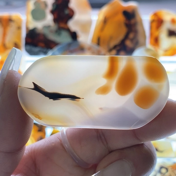 玛瑙/玉髓颈饰未镶嵌