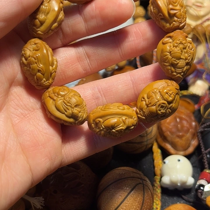 手串/手链橄榄核浮雕财迷