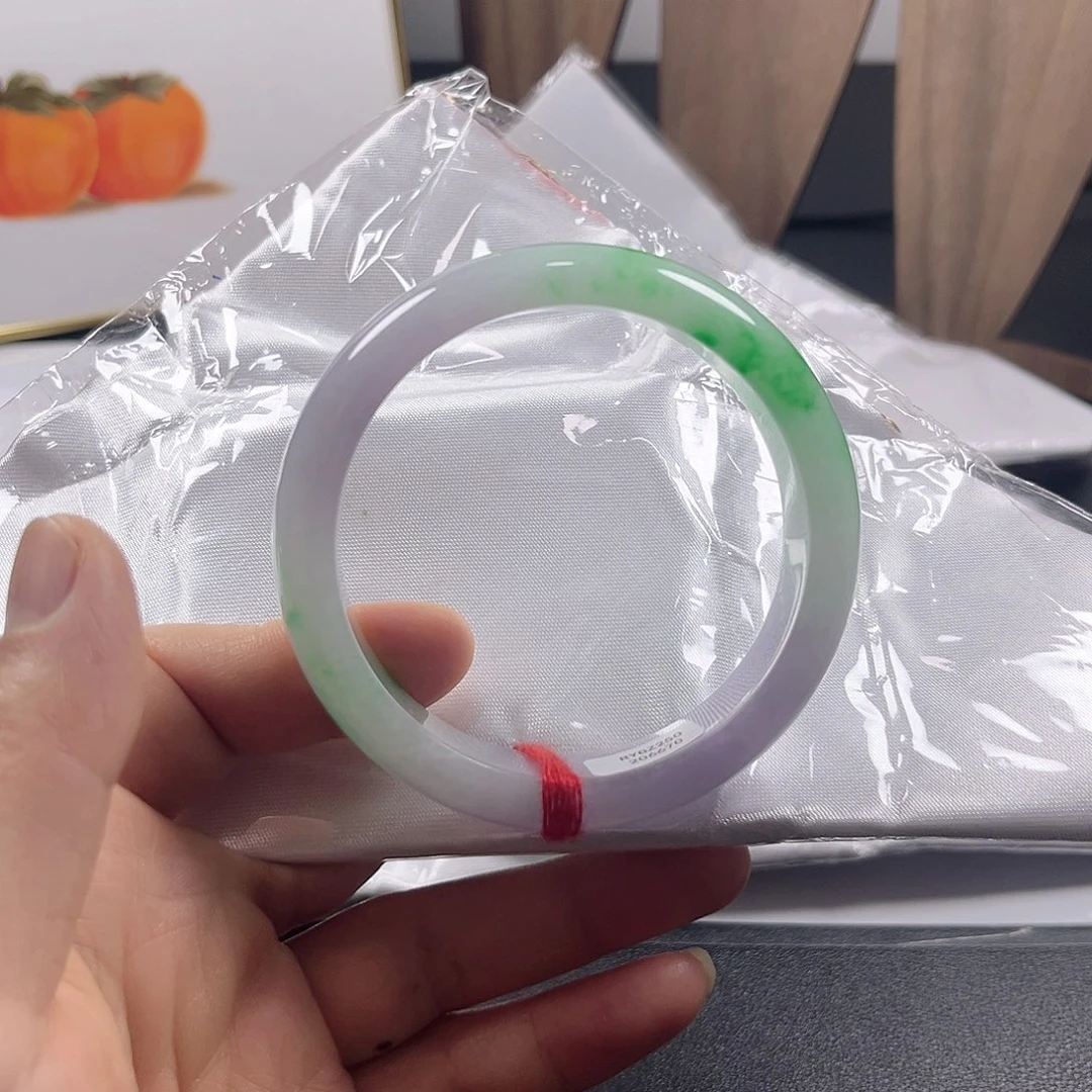 人****?以实物为准，拍哪个发哪个