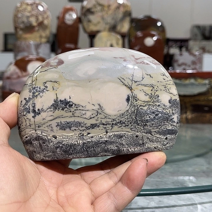 广西石哈****Q国画石摆件