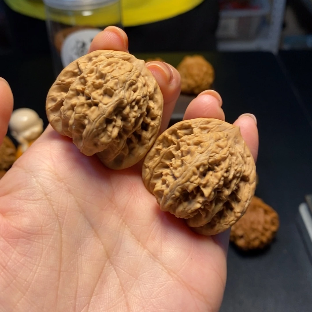 文玩核桃把件18号盘龙虎36尺全品