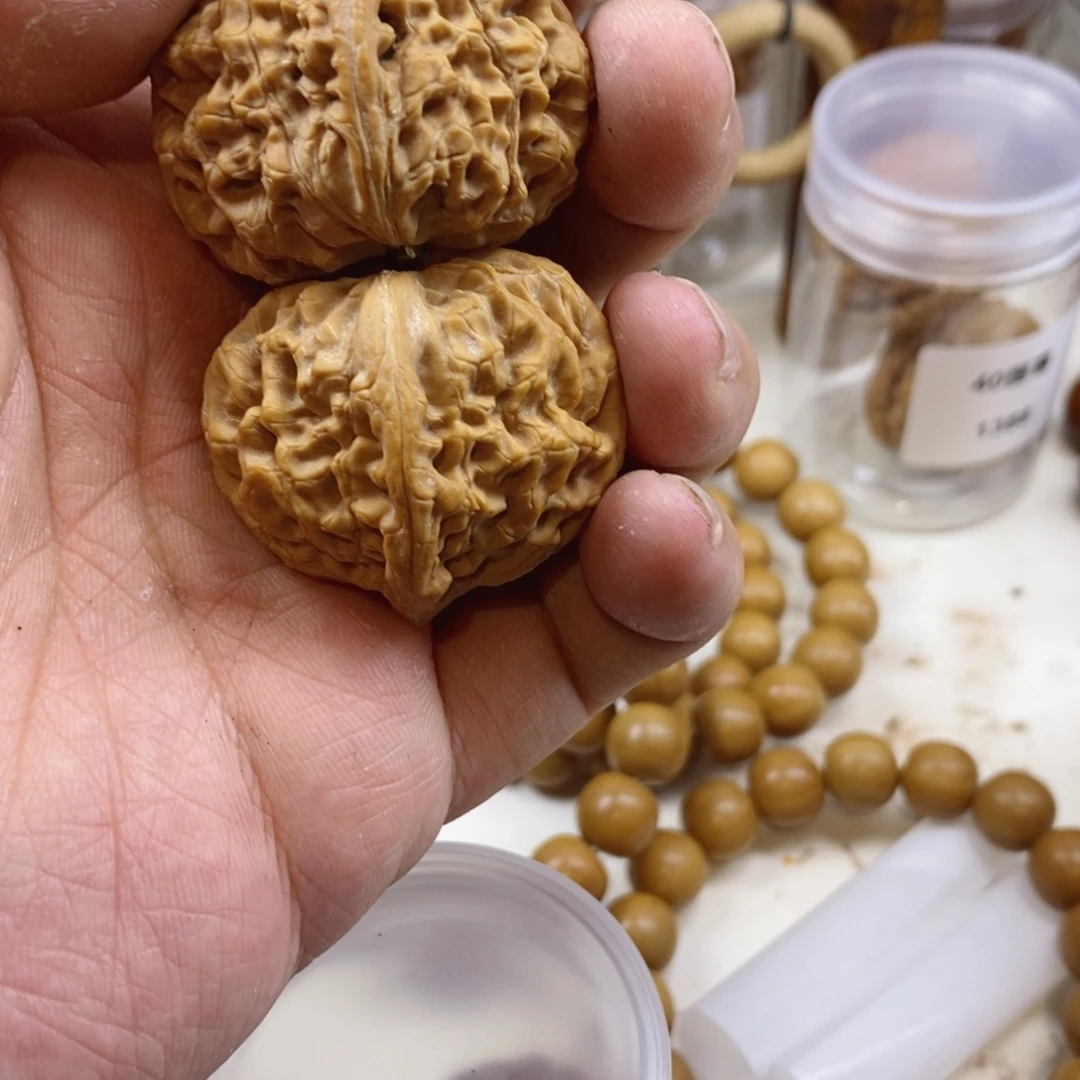 文玩核桃手把件39玉枕元宝