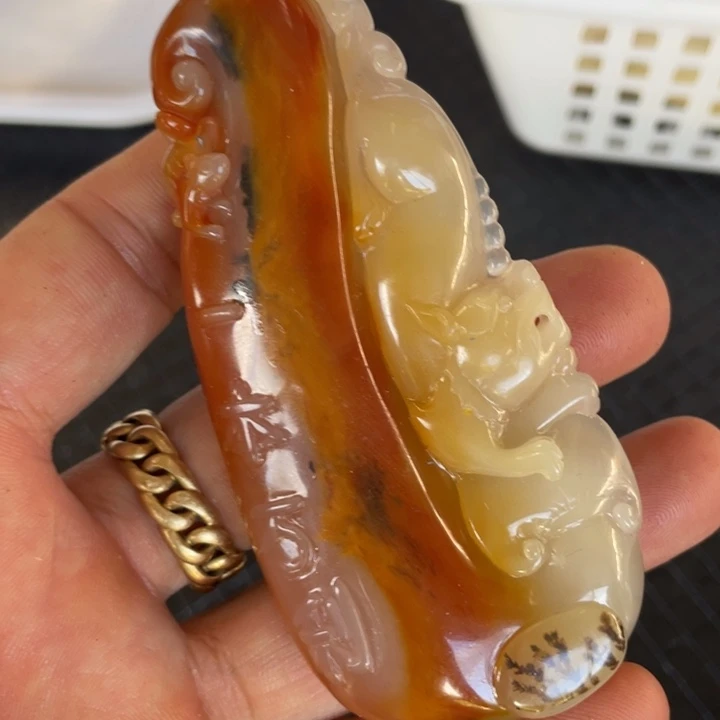 【闪购商品】未镶嵌石英质玉（黄龙玉）颈饰