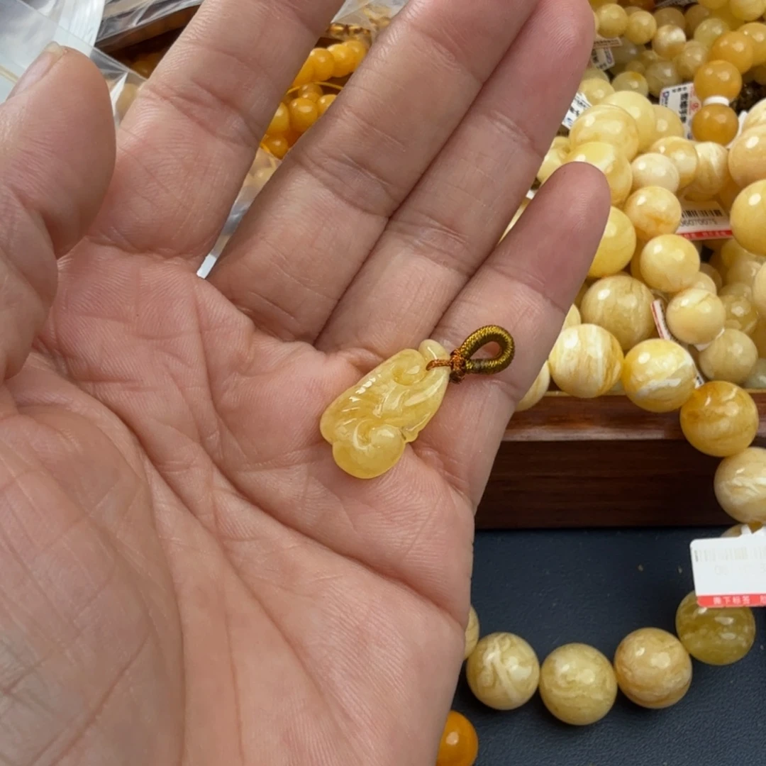 琥珀未镶嵌珠宝奇石