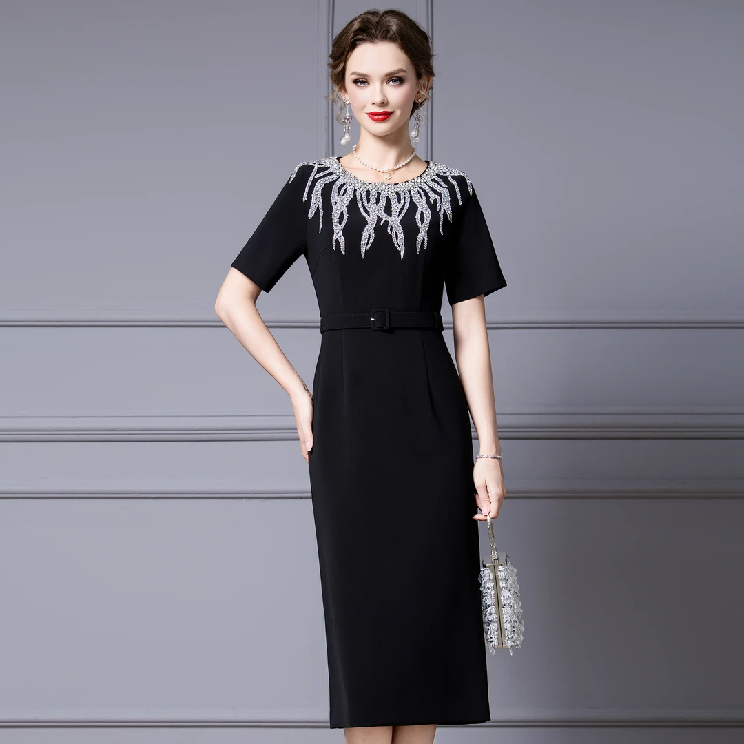 枝荔微胖重要场合连衣裙夏女2025新款高级感钉钻黑色大码包臀裙子