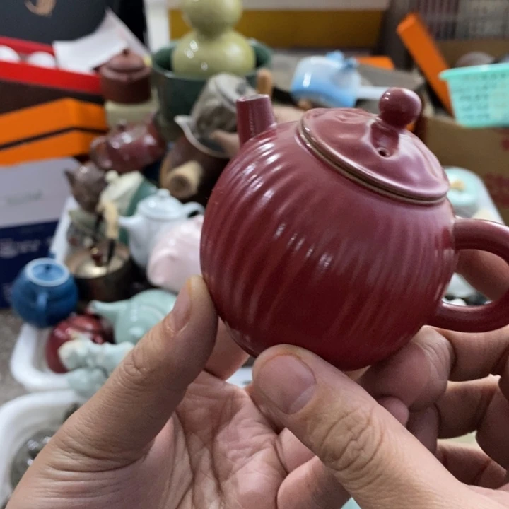 陶瓷艺术品及陶瓷壶