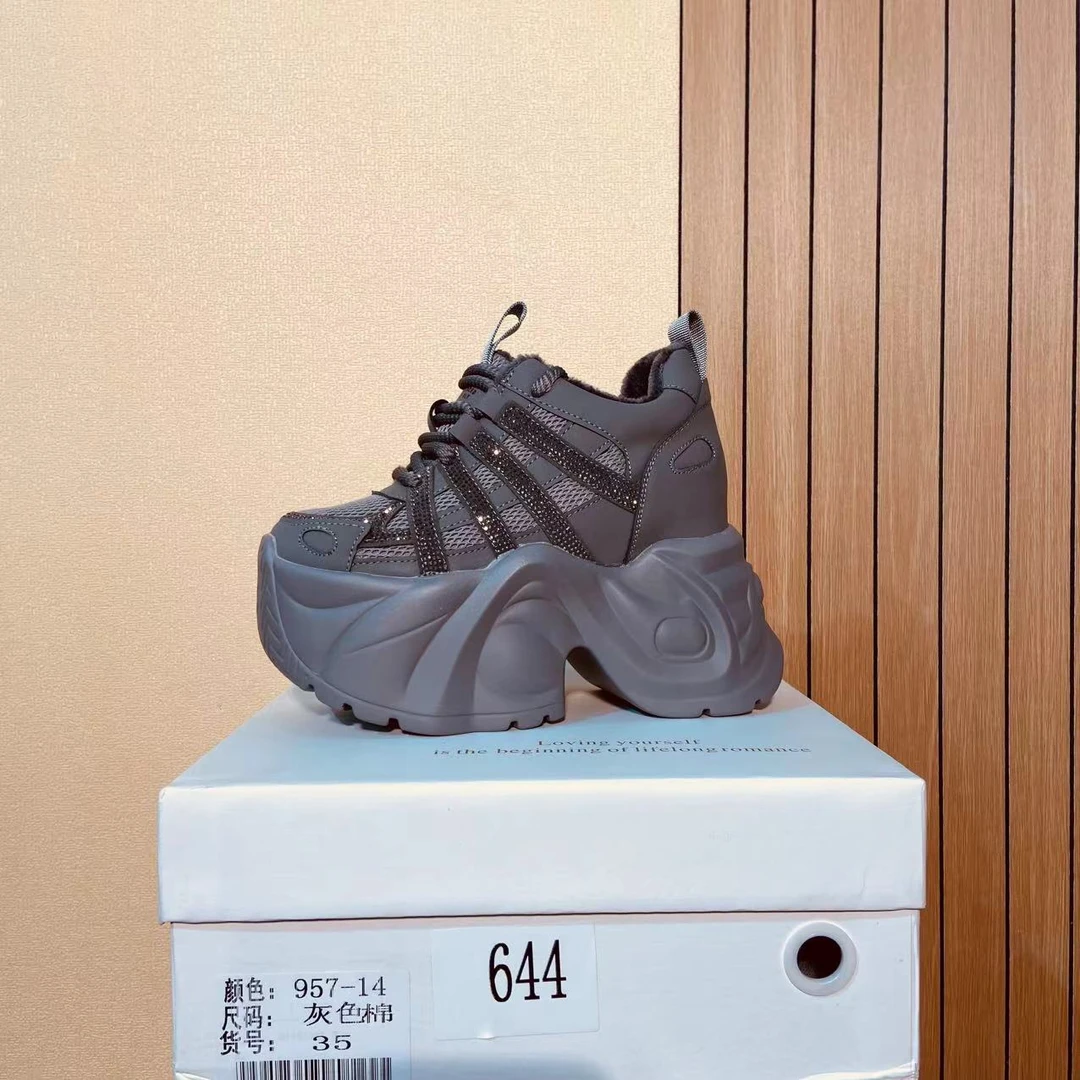 【清仓】2025小个子厚底平增高百搭女鞋644