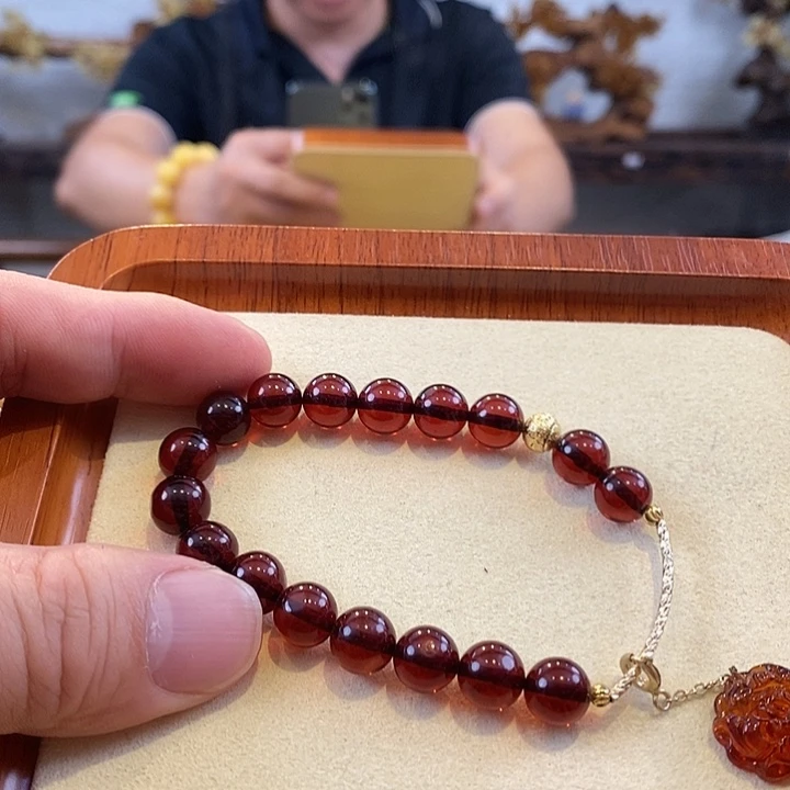 未镶嵌琥珀珠宝奇石