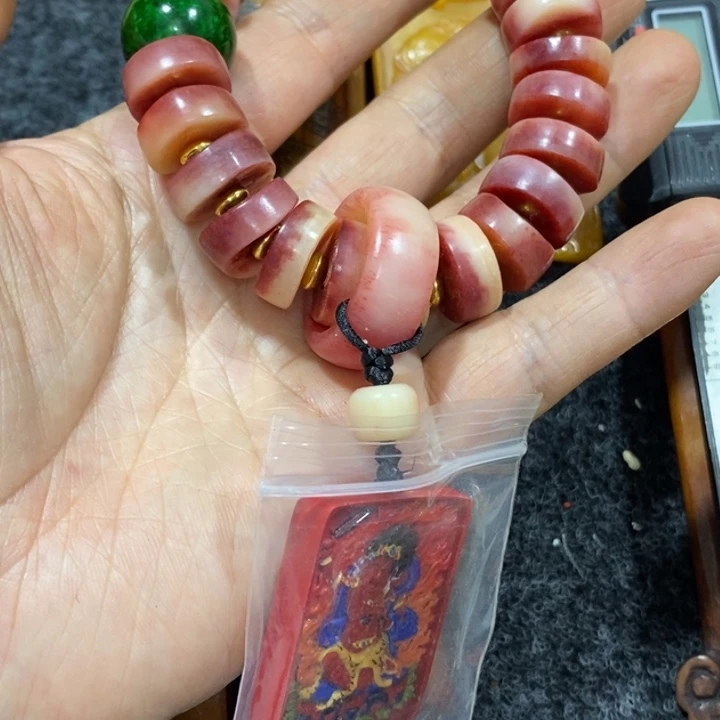 滴血莲花菩提吊坠