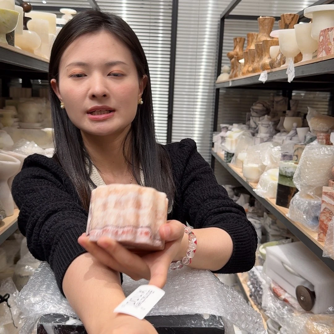 大理石X100。有磕。  人间