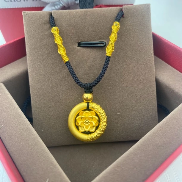 Chow Tai Seng/周大生双旦礼物哪吒同款乾坤圈足金平安扣情侣吊坠