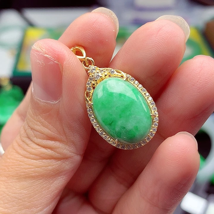 翡翠颈饰银S925镶嵌翡翠