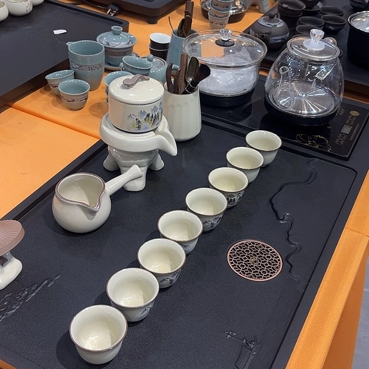 茶叶在这里举行活动结束前几个