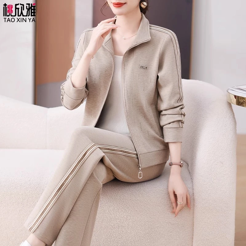 妈妈秋装运动服套装中年女休闲洋气外套中老年女装春秋时髦两件套