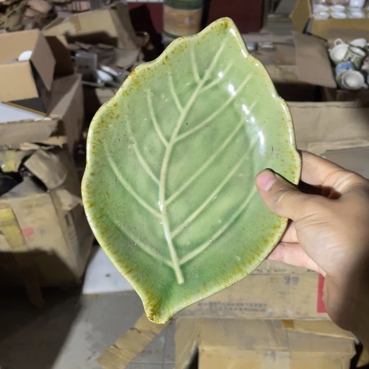 摆件盘子碗都有好便宜实在