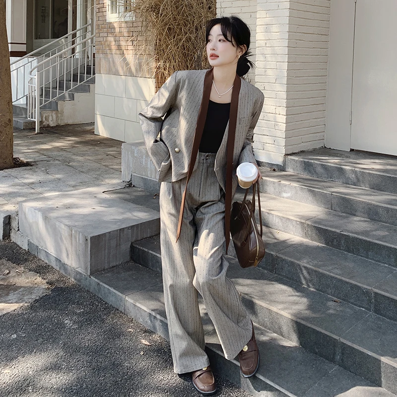 西装套装女2025年春季新款韩系时尚设计感轻熟风氛围感西服两件套