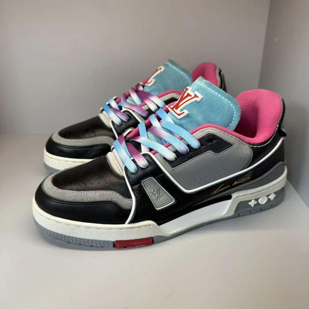 90新 LouisVuitton/路易威登 黑粉灰trainer板鞋41.5欧 kke589