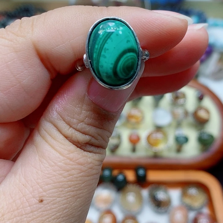 未镶嵌颈饰水晶水晶