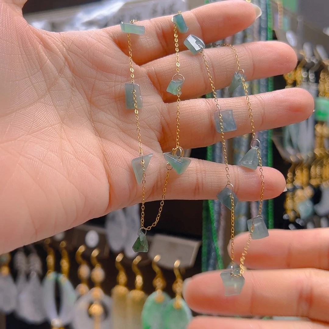 未镶嵌翡翠耳饰翡翠