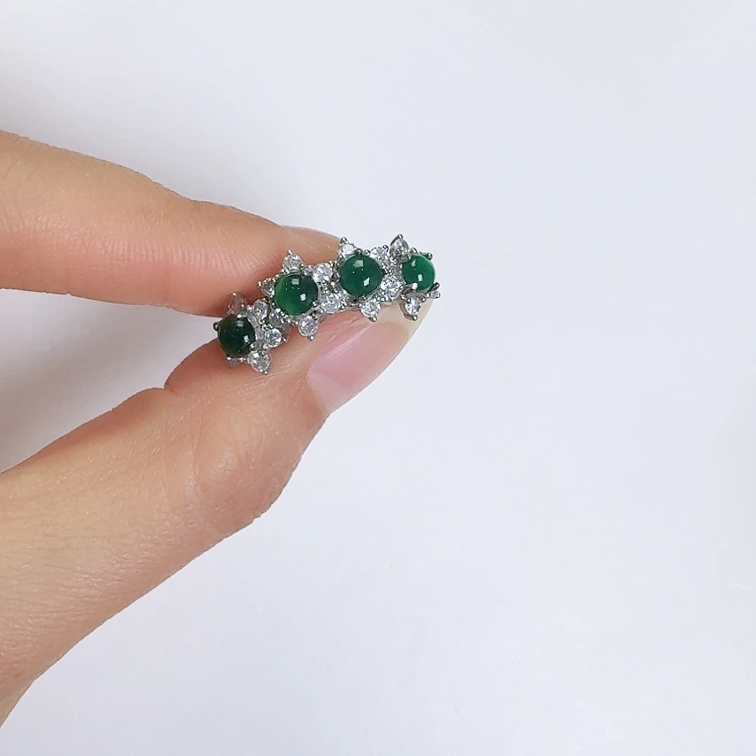 翡翠未镶嵌耳饰多样性发其一