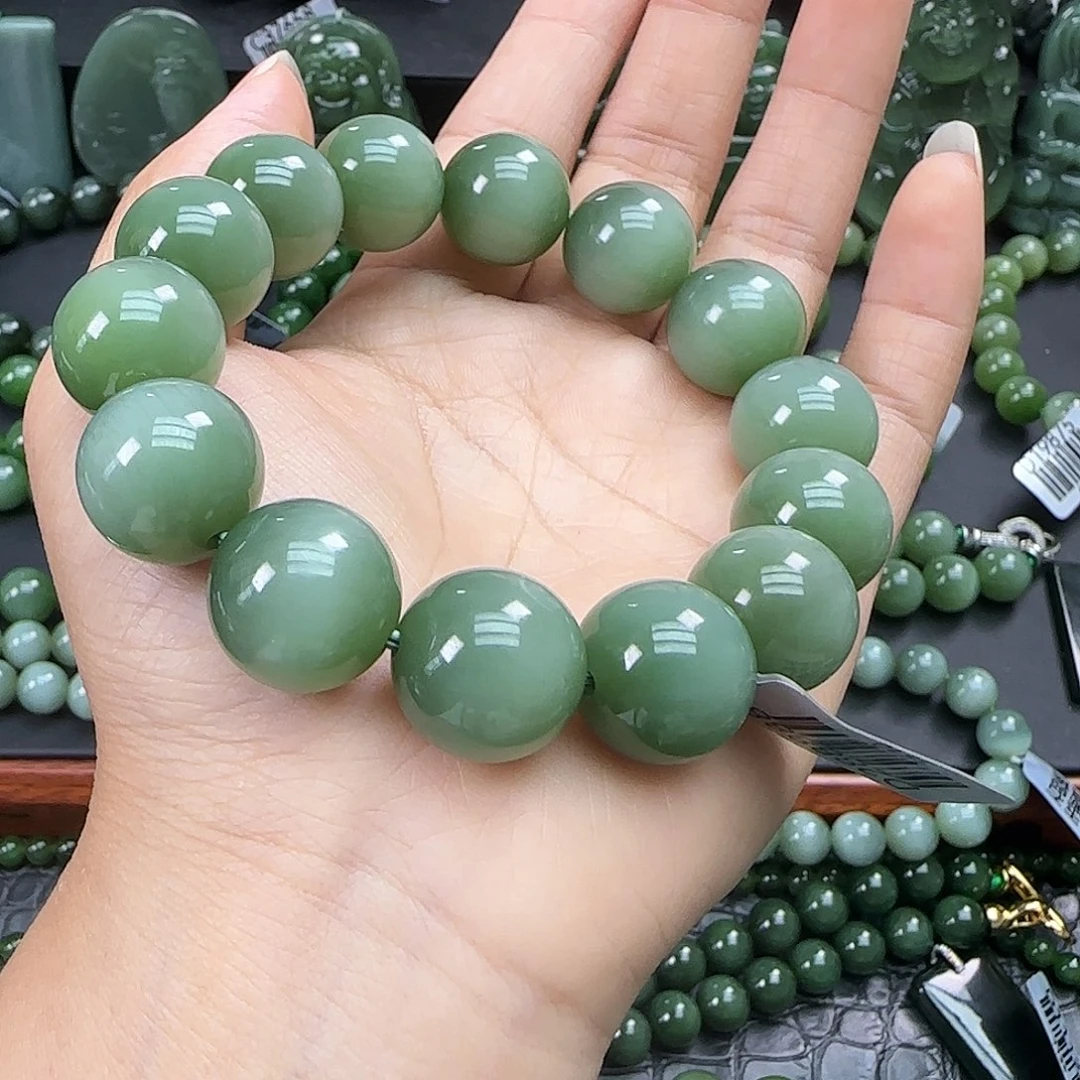 先***义和田玉未镶嵌珠宝奇石