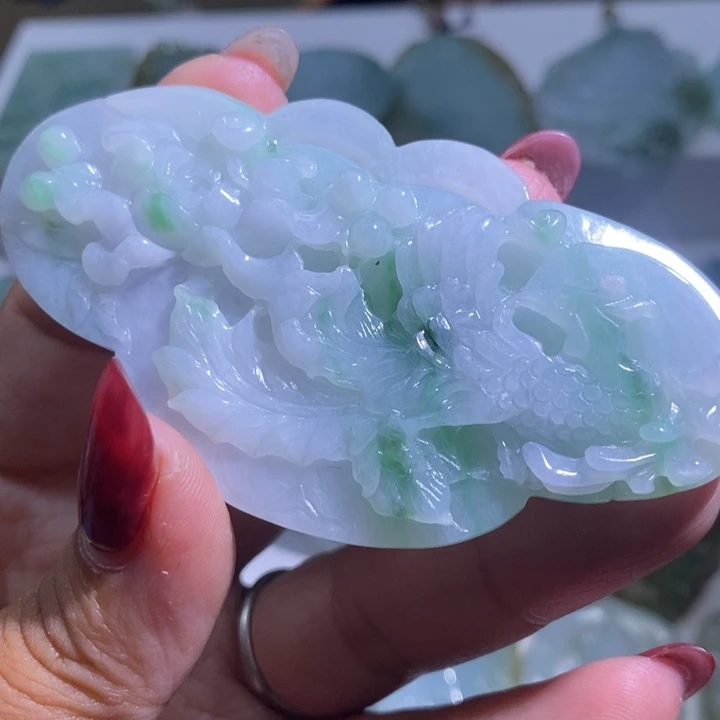 【闪购商品】翡翠未镶嵌颈饰凤凰