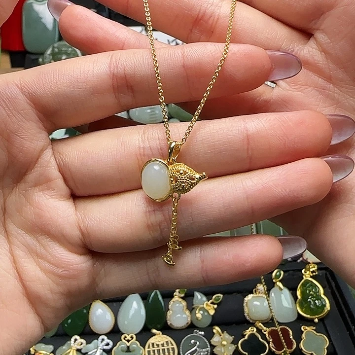 吊坠(赠链)银S925镶嵌和田玉