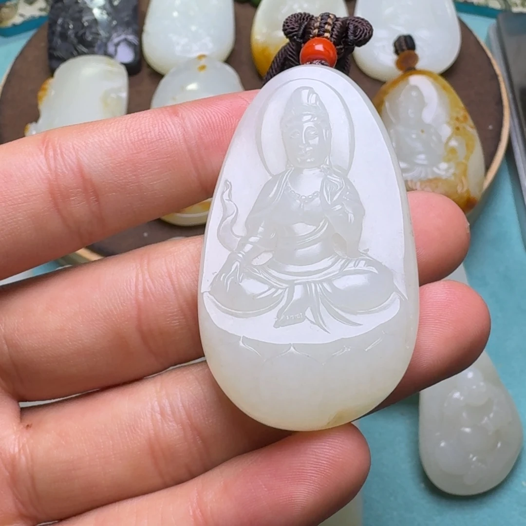 和田玉未镶嵌颈饰