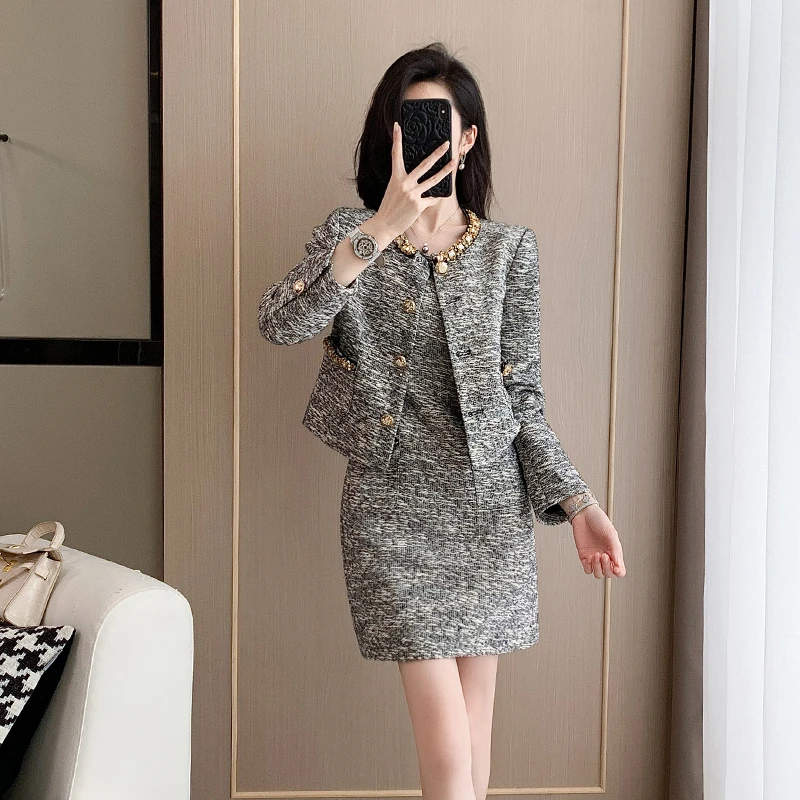 小香风单排扣法式时尚外套纯色小个子修身显瘦浮雕背心连衣裙通勤